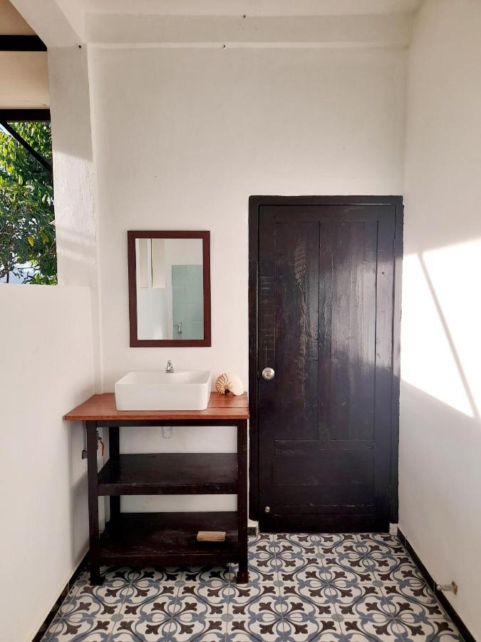 Merdeka House Maluk 외부 사진