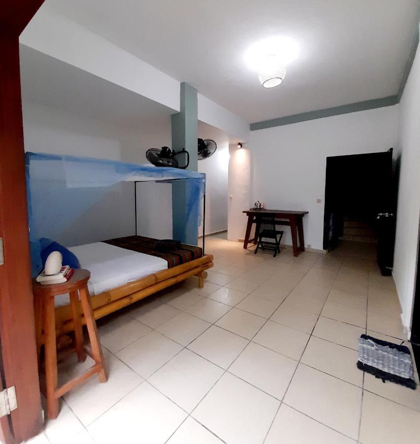 Merdeka House Maluk 외부 사진