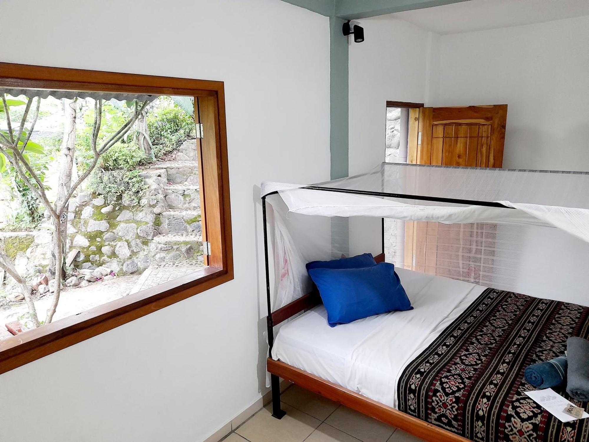 Merdeka House Maluk 객실 사진