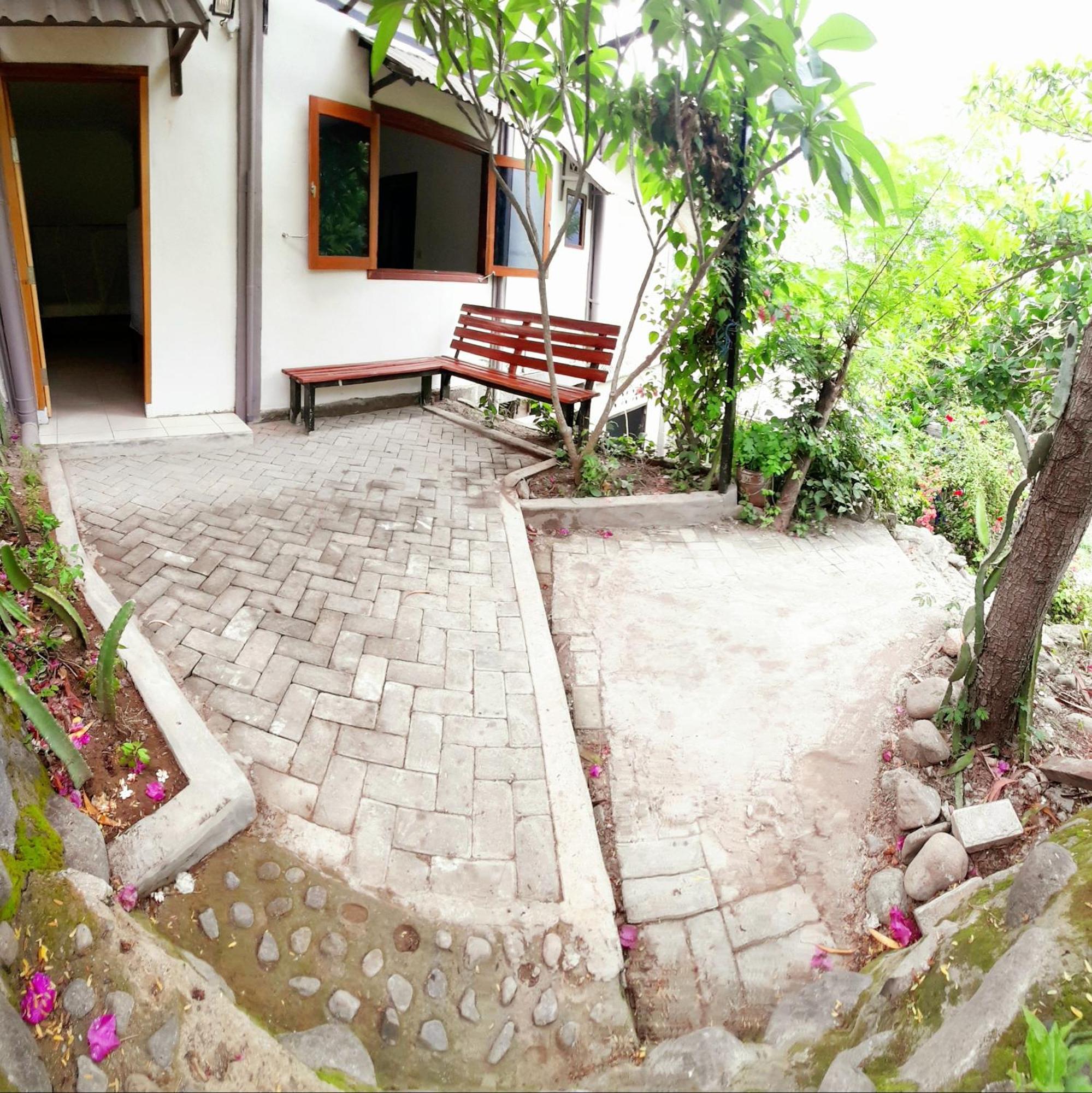 Merdeka House Maluk 객실 사진